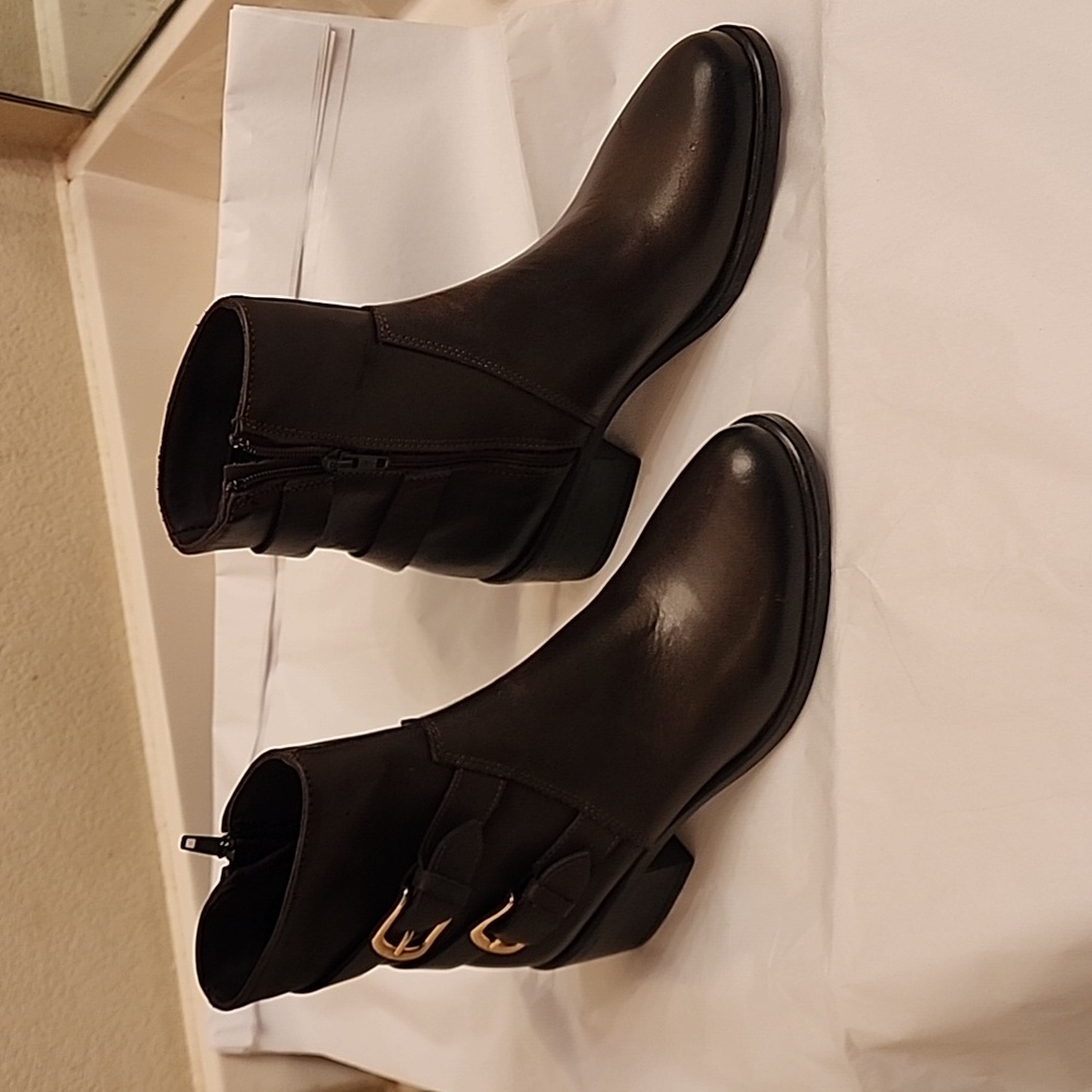 Ankle boots